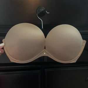 Victoria’s Secret strapless push up bra